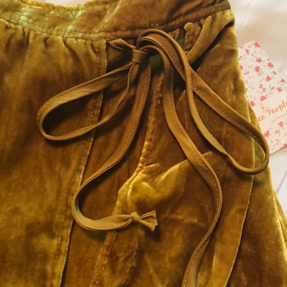 ❤️ sold Free People skirt/shorts! - Picture 6 of 8